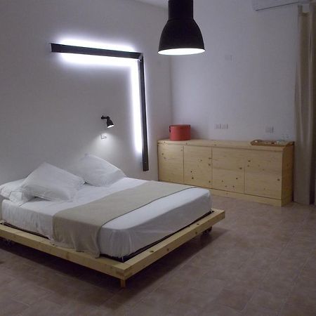 Le Stanze Del Poeta Hotel Salerno Buitenkant foto