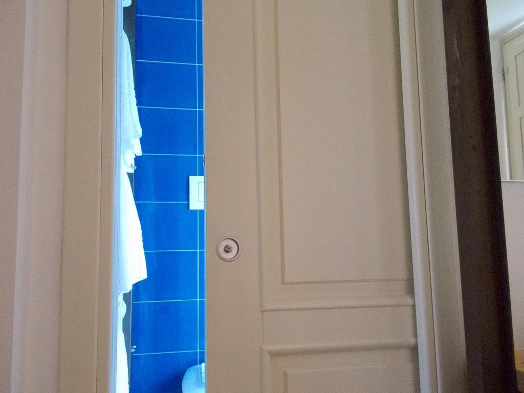 Le Stanze Del Poeta Hotel Salerno Kamer foto